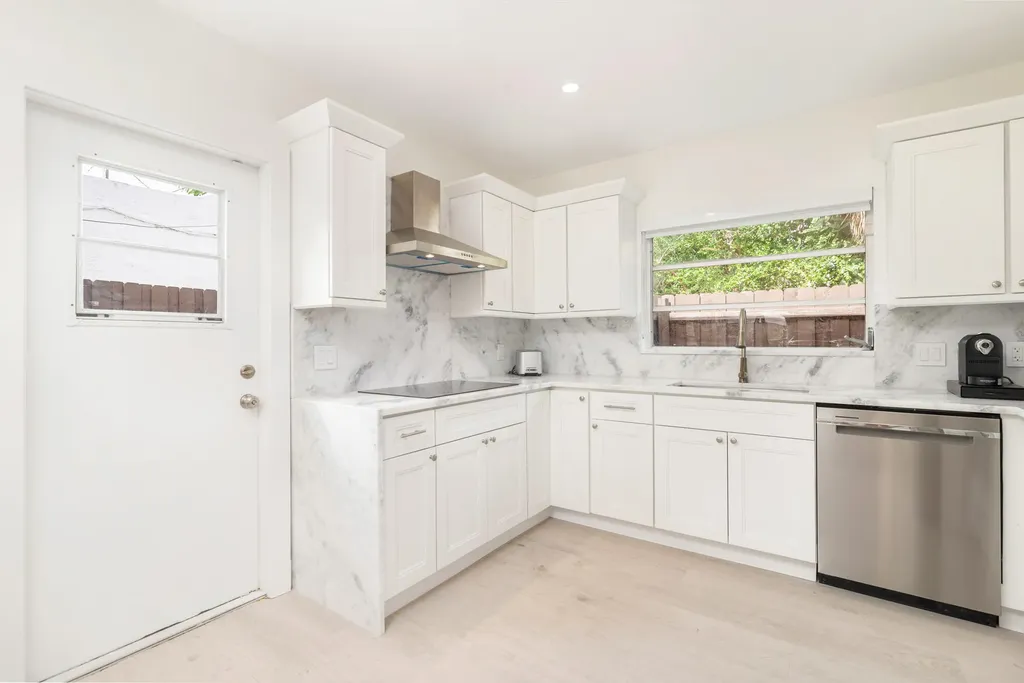 439 28th Street West Palm Beach FL 33407