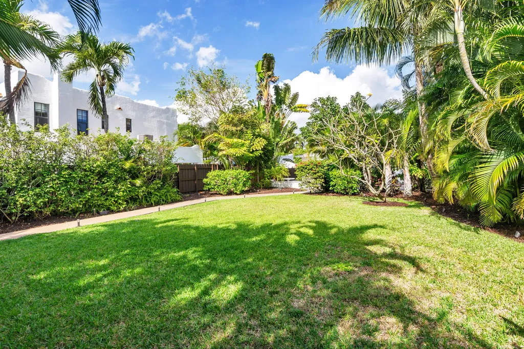 439 28th Street West Palm Beach FL 33407