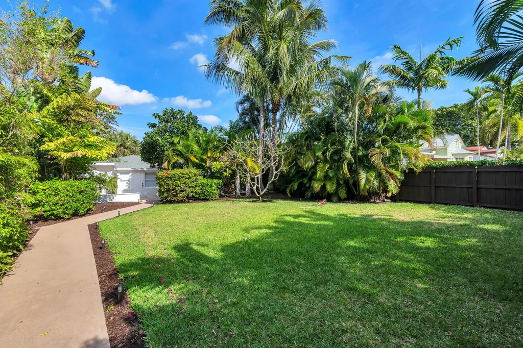 439 28th Street West Palm Beach FL 33407
