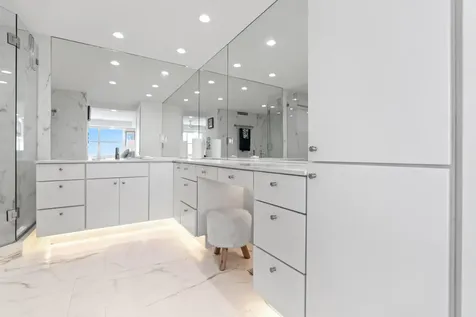 121 Golden Isle Drive Hallandale Beach FL 33009