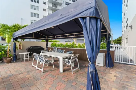 121 Golden Isle Drive Hallandale Beach FL 33009
