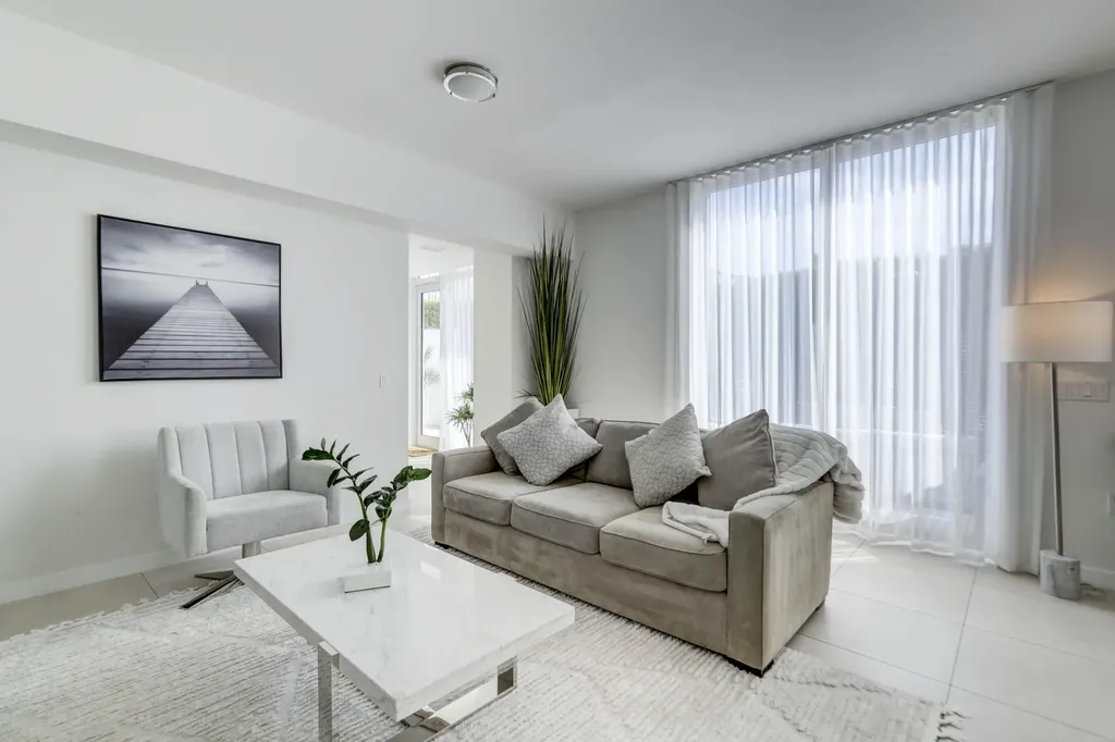 401 N Birch Road Fort Lauderdale FL 33304