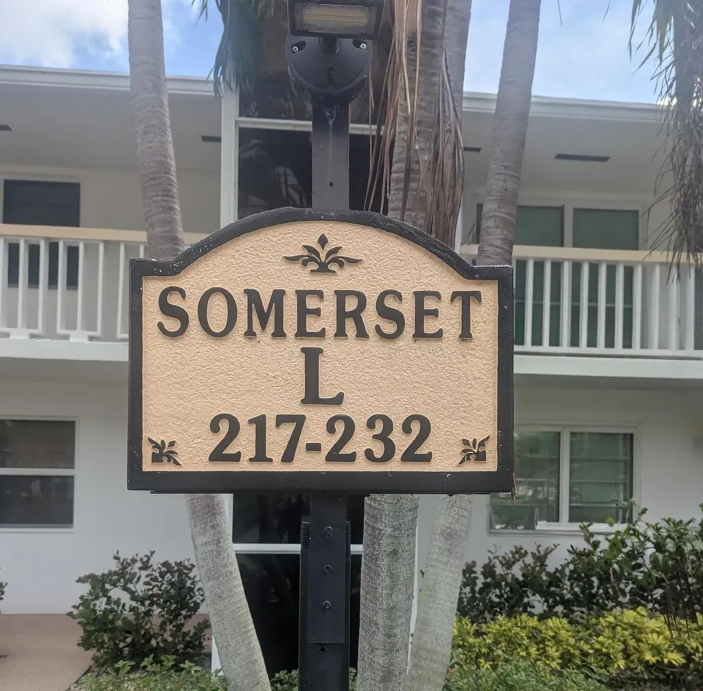 222 Somerset L West Palm Beach FL 33417