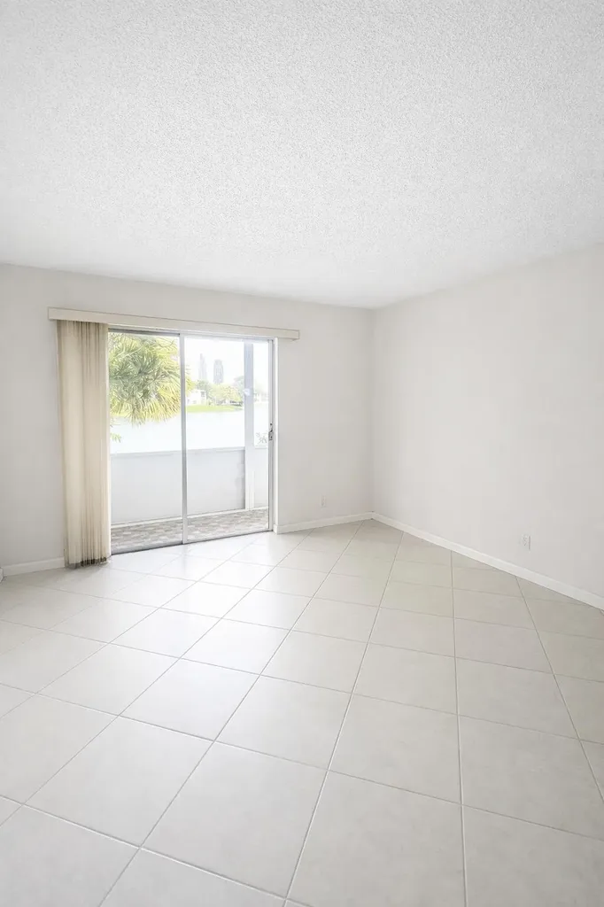 222 Somerset L West Palm Beach FL 33417