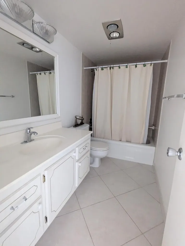 222 Somerset L West Palm Beach FL 33417