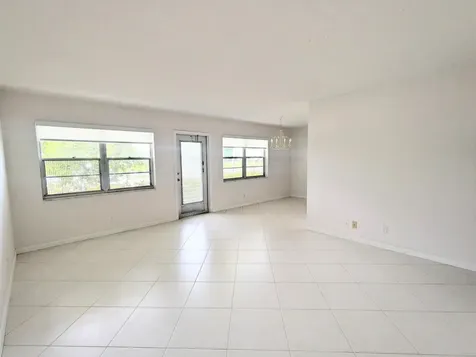 222 Somerset L West Palm Beach FL 33417
