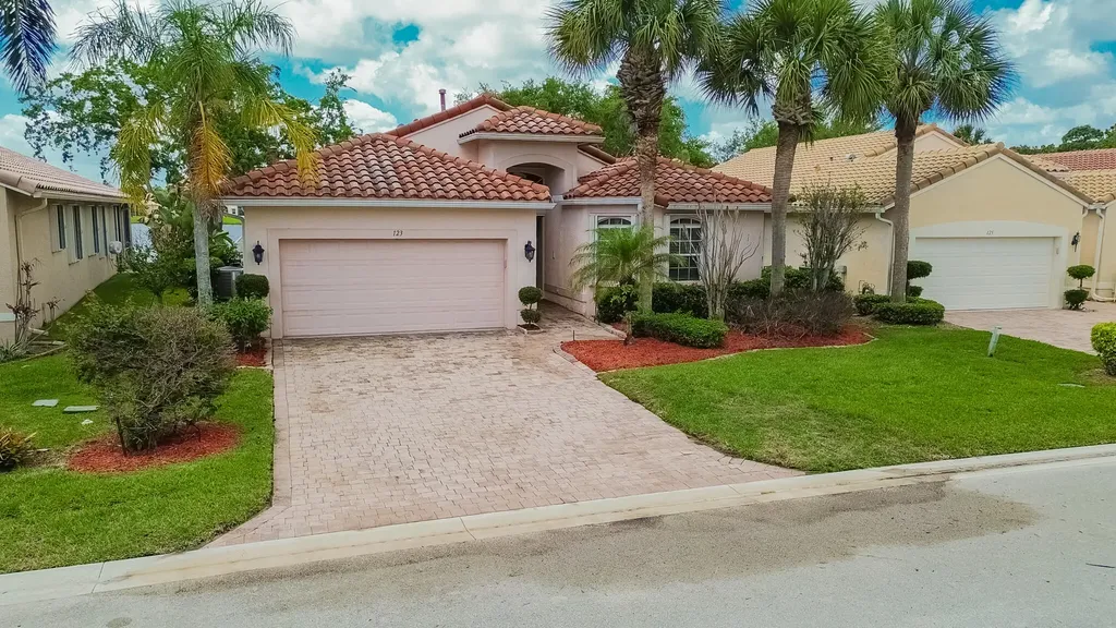 123 NW Lawton Road Port St Lucie FL 34986