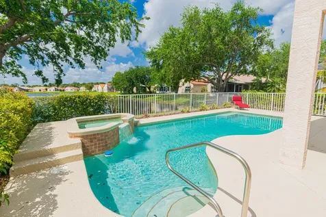 123 NW Lawton Road Port St Lucie FL 34986
