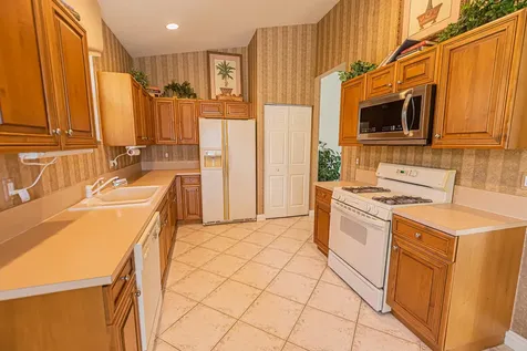 123 NW Lawton Road Port St Lucie FL 34986