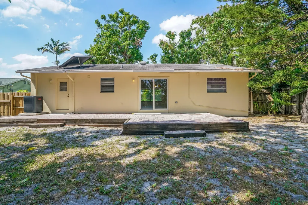 3800 Calvin Avenue West Palm Beach FL 33407