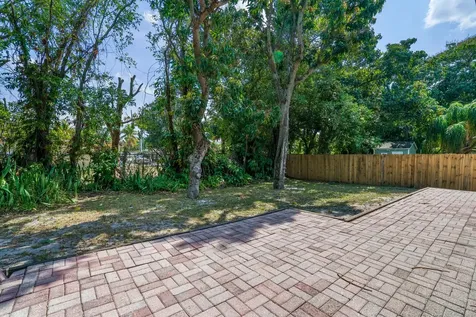 3800 Calvin Avenue West Palm Beach FL 33407