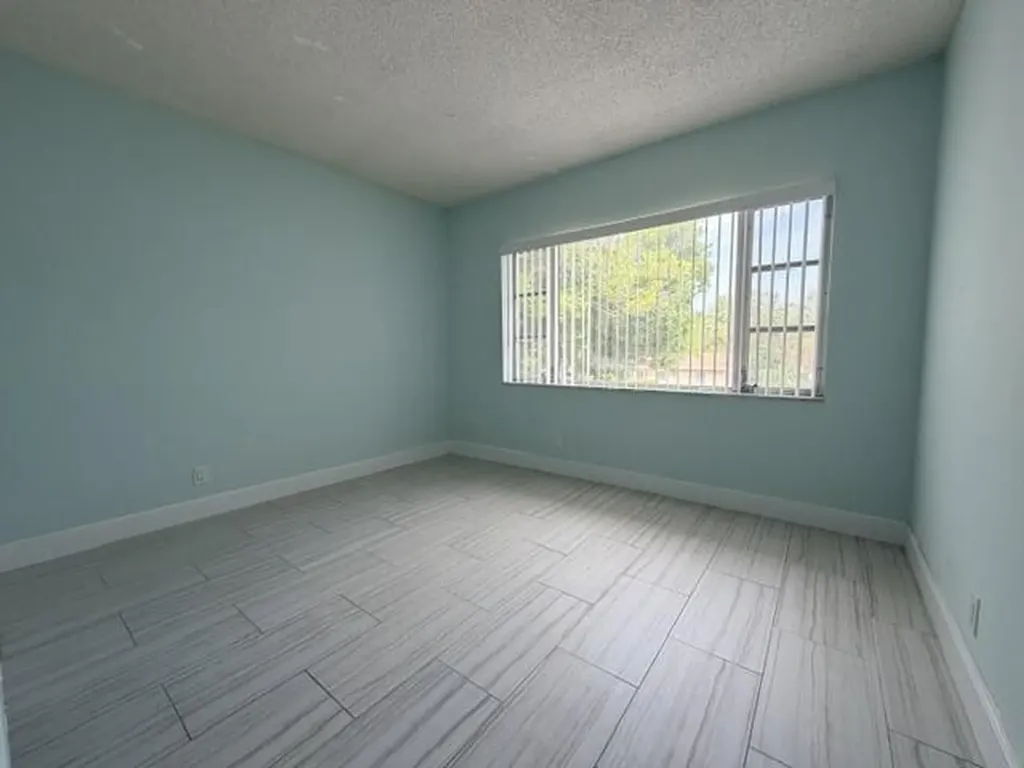 5820 NE 22nd Way Fort Lauderdale FL 33308