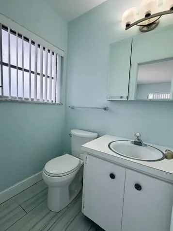 5820 NE 22nd Way Fort Lauderdale FL 33308