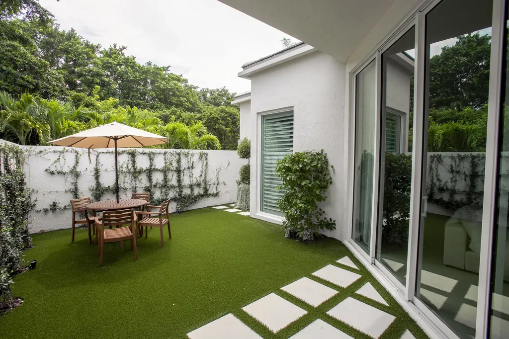 126 Sunset Cove Lane Palm Beach Gardens FL 33418