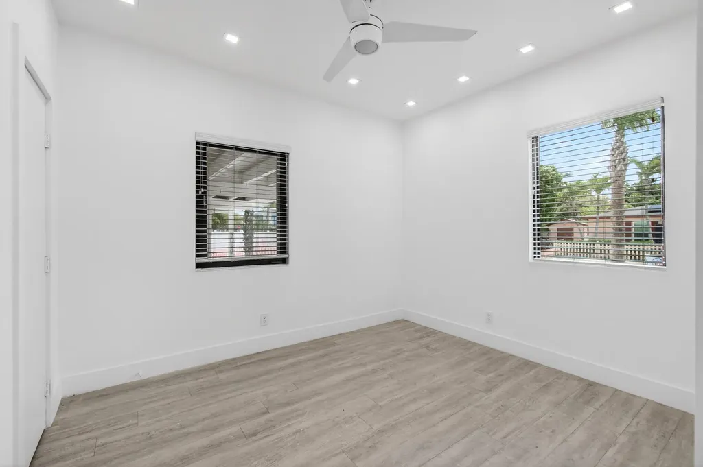 517 NW 1st Street Delray Beach FL 33444