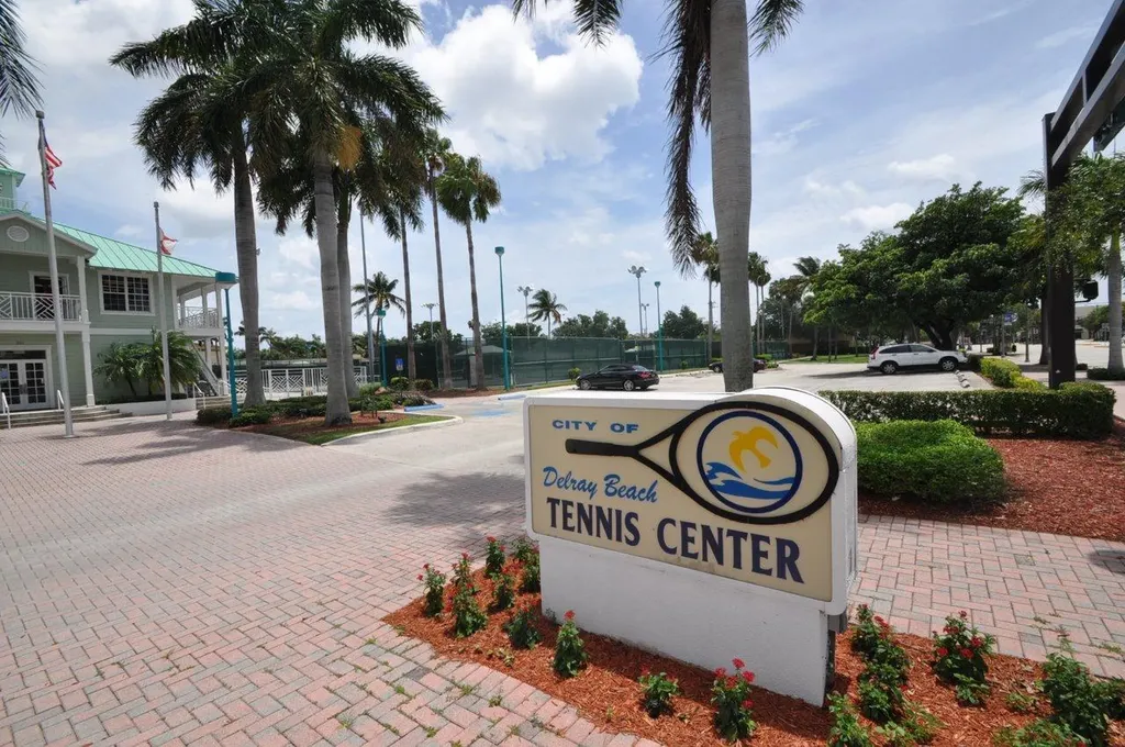 517 NW 1st Street Delray Beach FL 33444