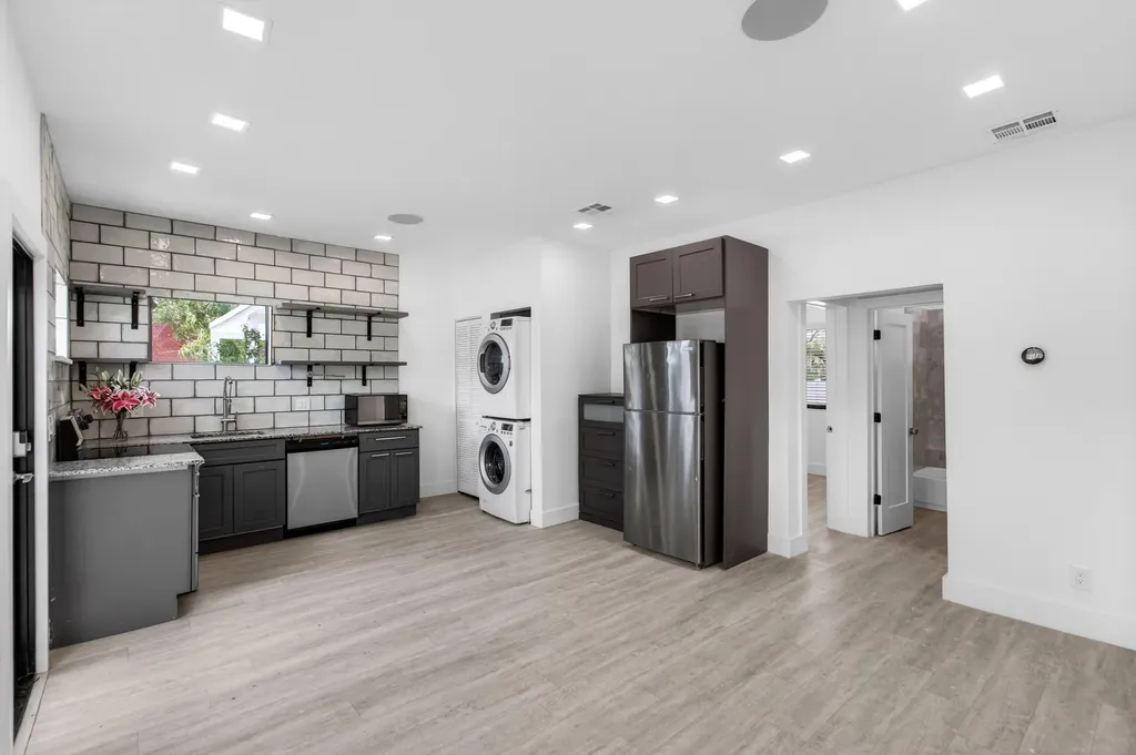 517 NW 1st Street Delray Beach FL 33444