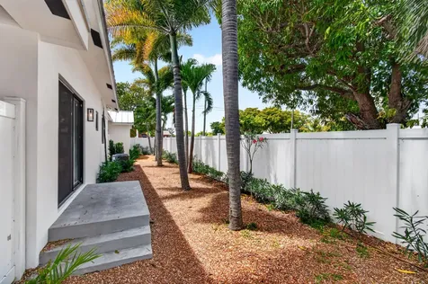517 NW 1st Street Delray Beach FL 33444