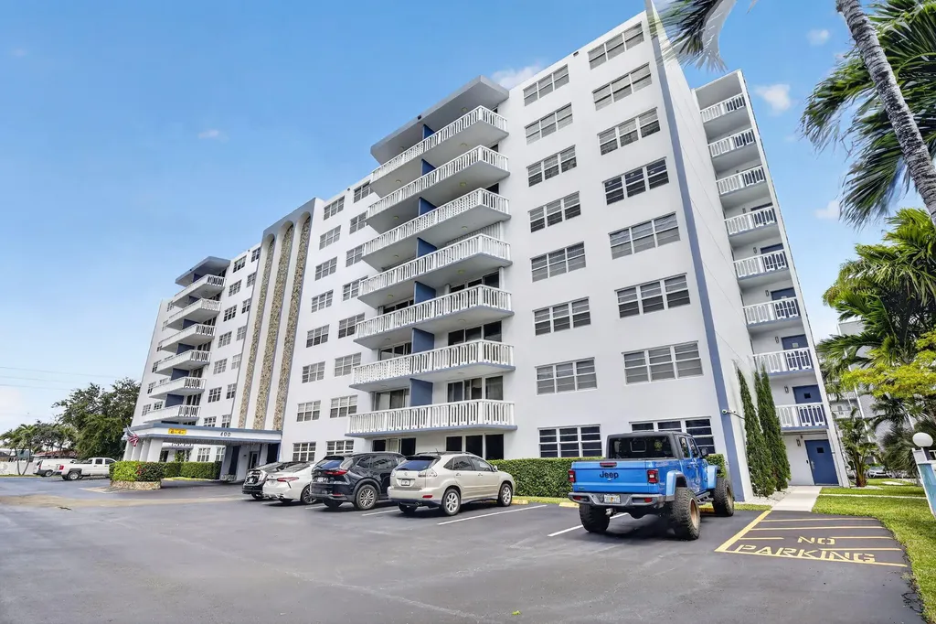 400 NE 12th Avenue Hallandale Beach FL 33009