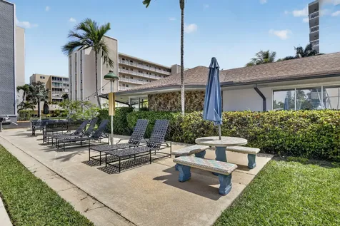400 NE 12th Avenue Hallandale Beach FL 33009