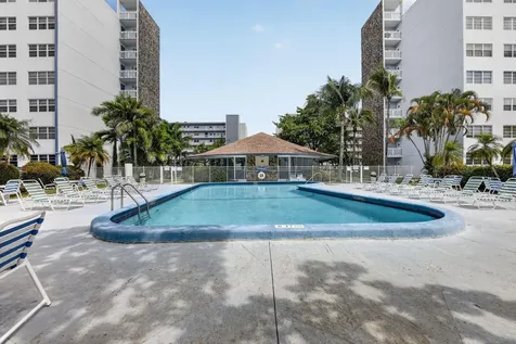 400 NE 12th Avenue Hallandale Beach FL 33009
