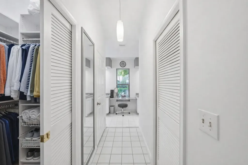18546 Lake Bend Drive Jupiter FL 33458