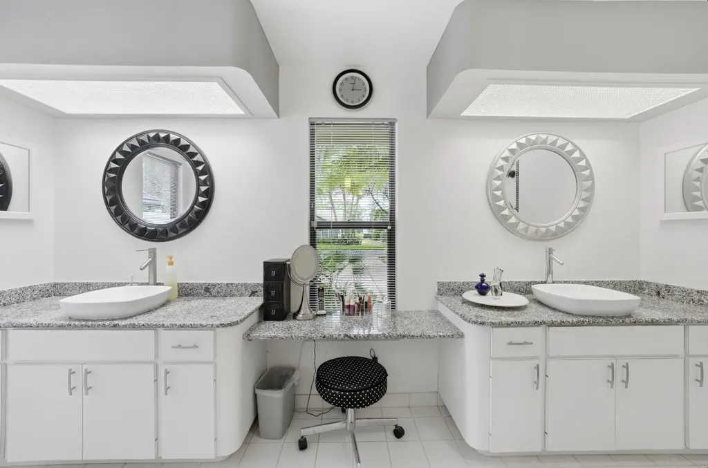 18546 Lake Bend Drive Jupiter FL 33458