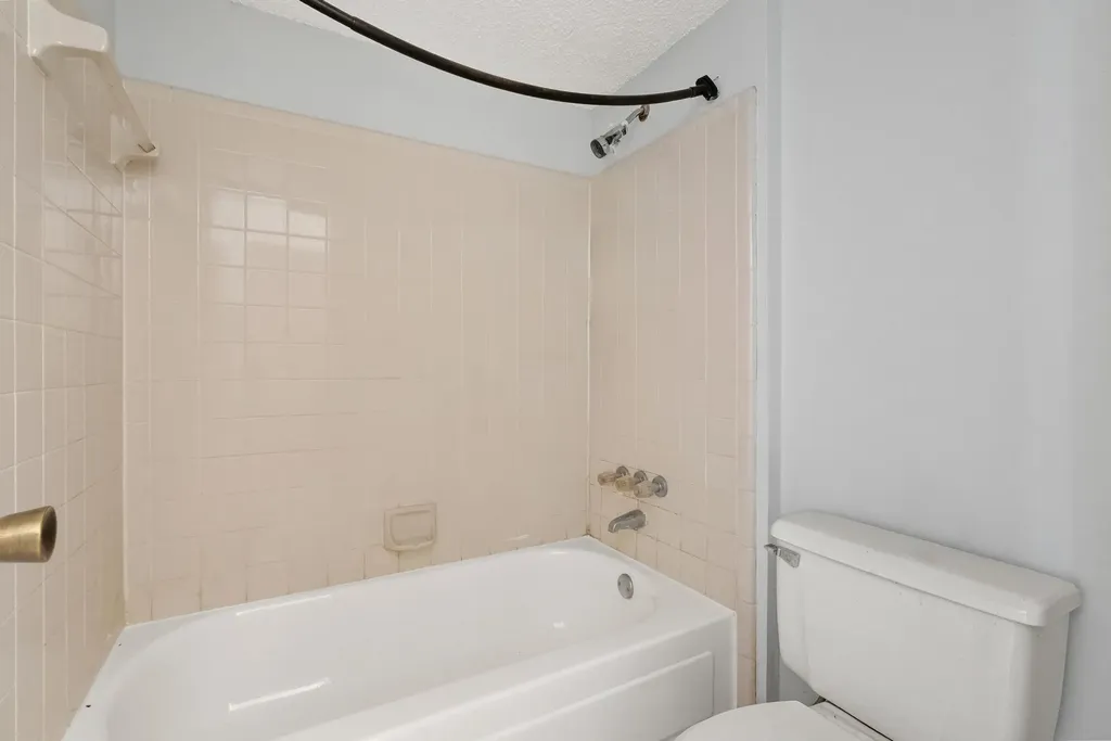 4201 W Mcnab Road Pompano Beach FL 33069