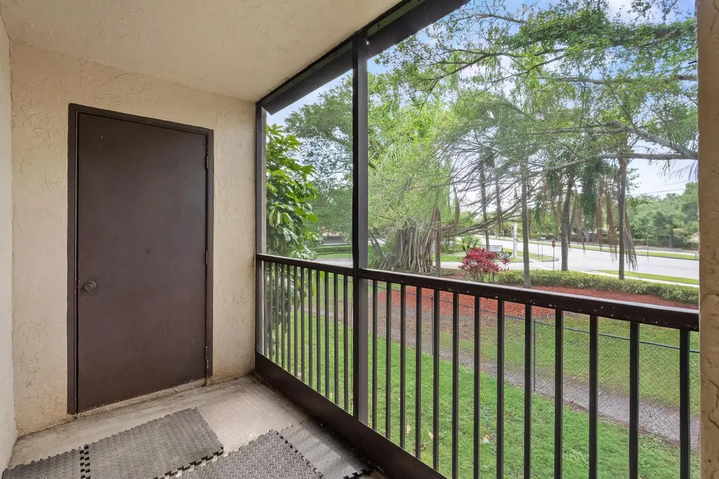4201 W Mcnab Road Pompano Beach FL 33069