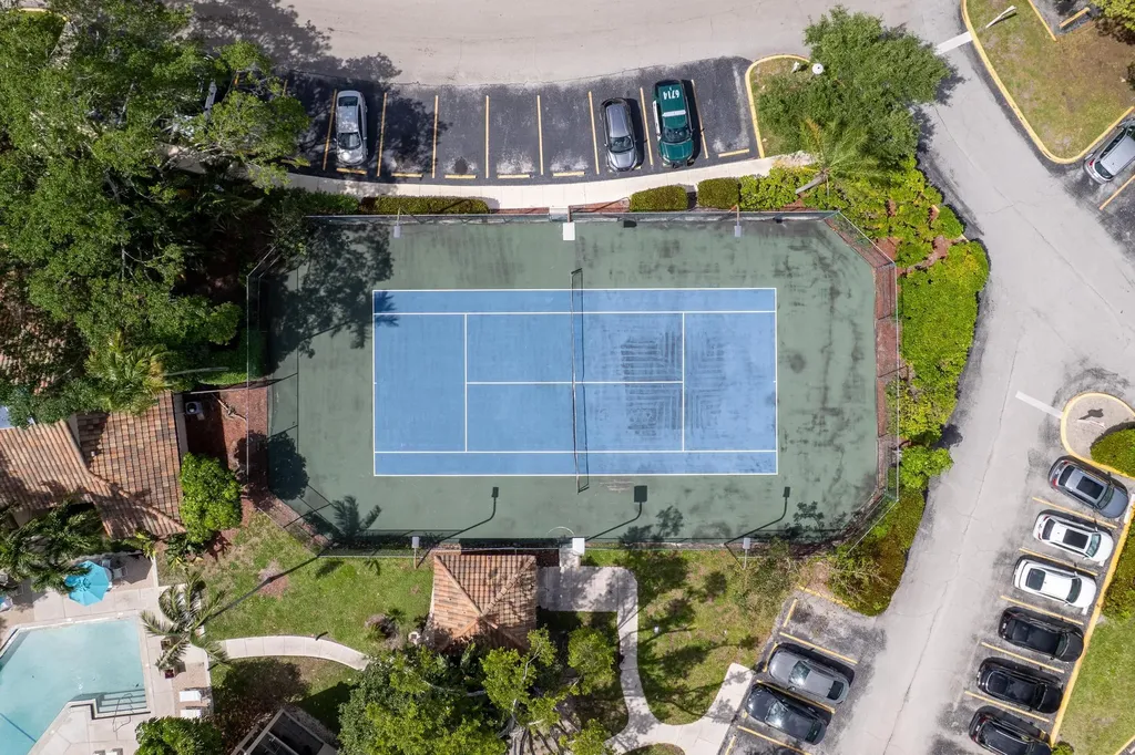 4201 W Mcnab Road Pompano Beach FL 33069