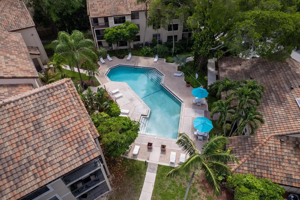 4201 W Mcnab Road Pompano Beach FL 33069