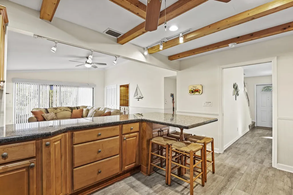 1089 Raintree Drive Palm Beach Gardens FL 33410