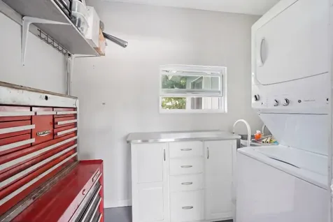 712 NE 10th Avenue Pompano Beach FL 33060