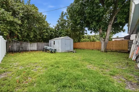 712 NE 10th Avenue Pompano Beach FL 33060
