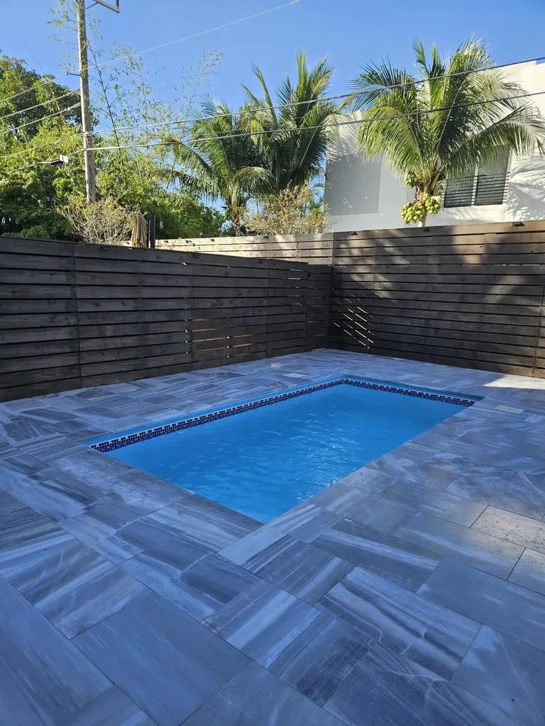 2275 SE 7th Street Pompano Beach FL 33062