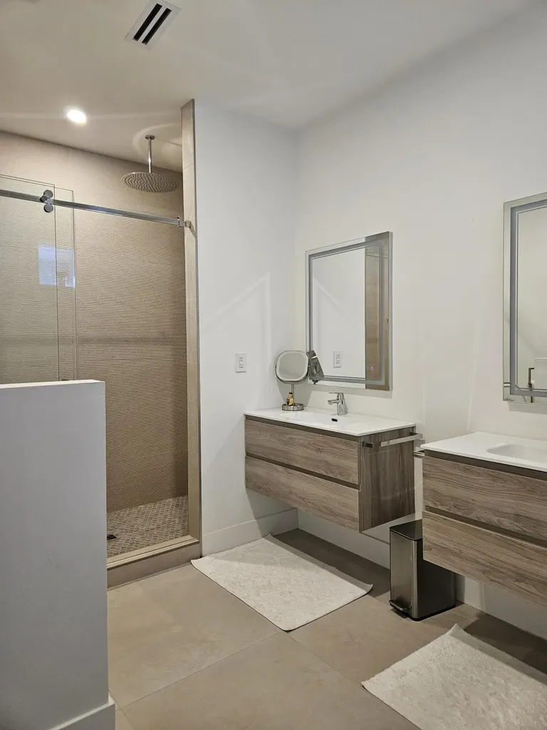 2275 SE 7th Street Pompano Beach FL 33062