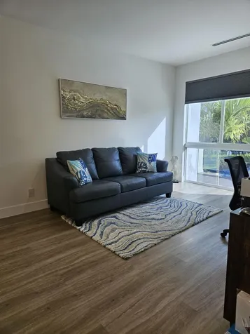 2275 SE 7th Street Pompano Beach FL 33062
