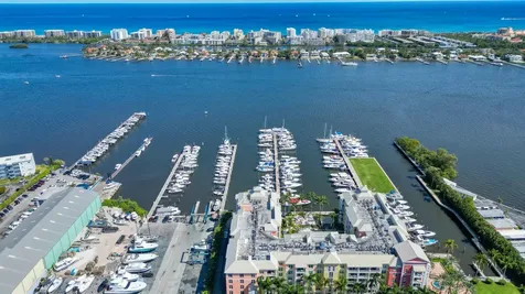 802 W Windward Way Lantana FL 33462