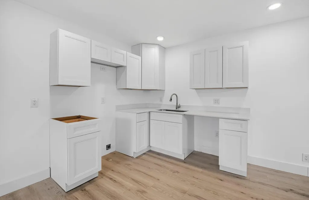 155 Seville G Delray Beach FL 33446