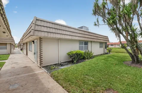 155 Seville G Delray Beach FL 33446