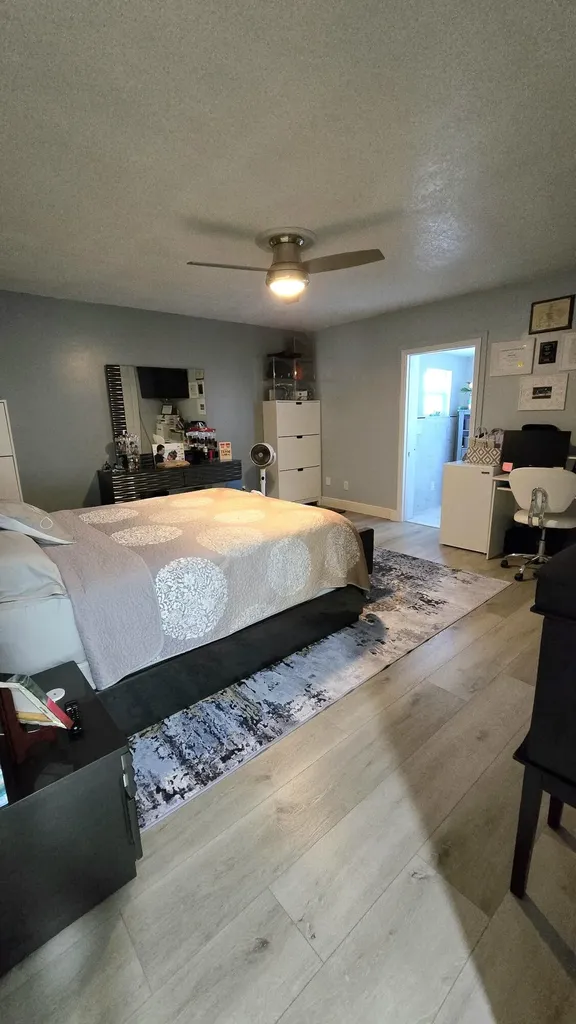 5984 Orange Road West Palm Beach FL 33413
