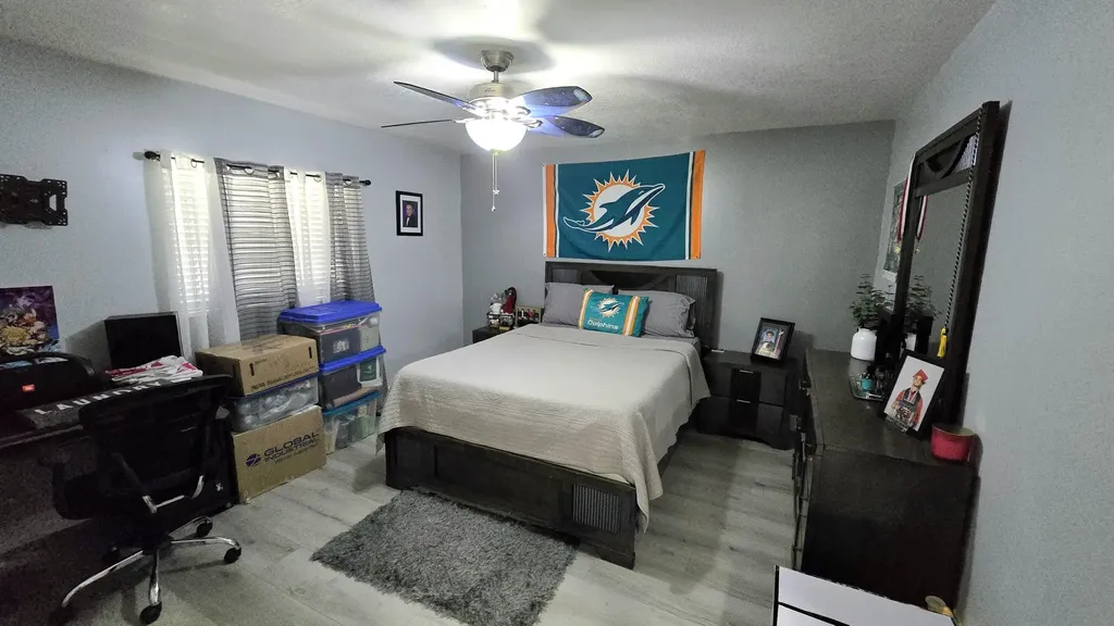 5984 Orange Road West Palm Beach FL 33413