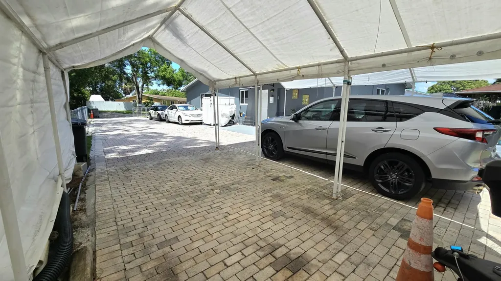 5984 Orange Road West Palm Beach FL 33413