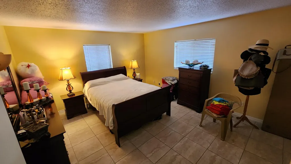 5984 Orange Road West Palm Beach FL 33413
