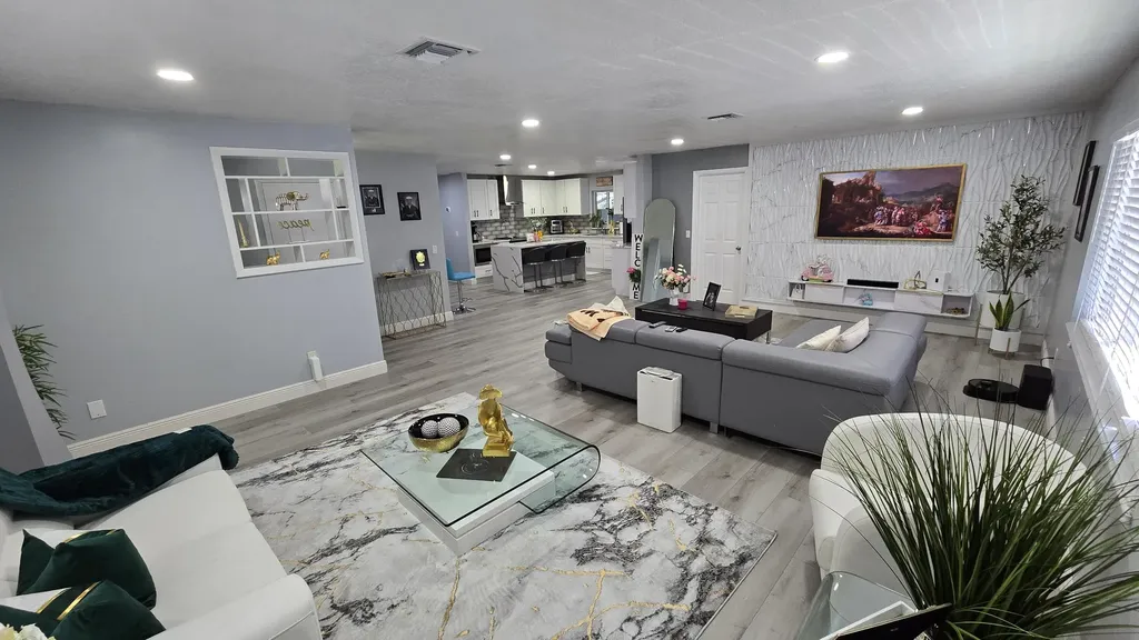 5984 Orange Road West Palm Beach FL 33413
