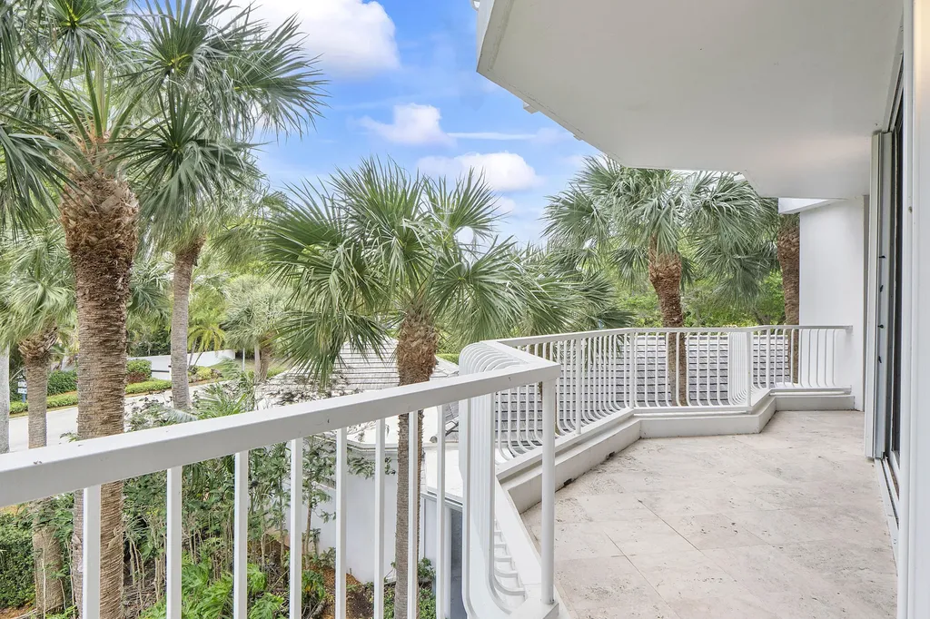 20320 Fairway Oaks Drive Boca Raton FL 33434