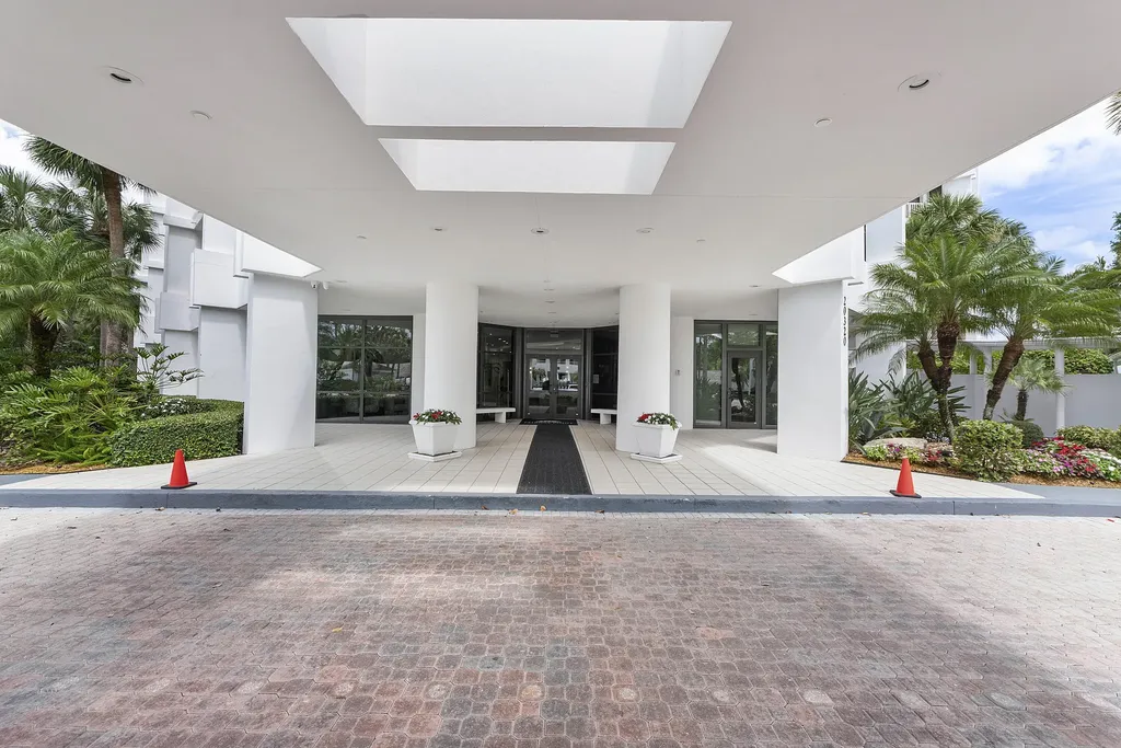 20320 Fairway Oaks Drive Boca Raton FL 33434
