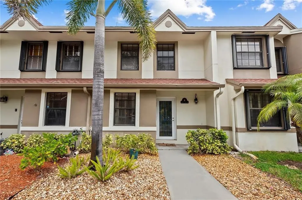 247 City View Drive Fort Lauderdale FL 33311