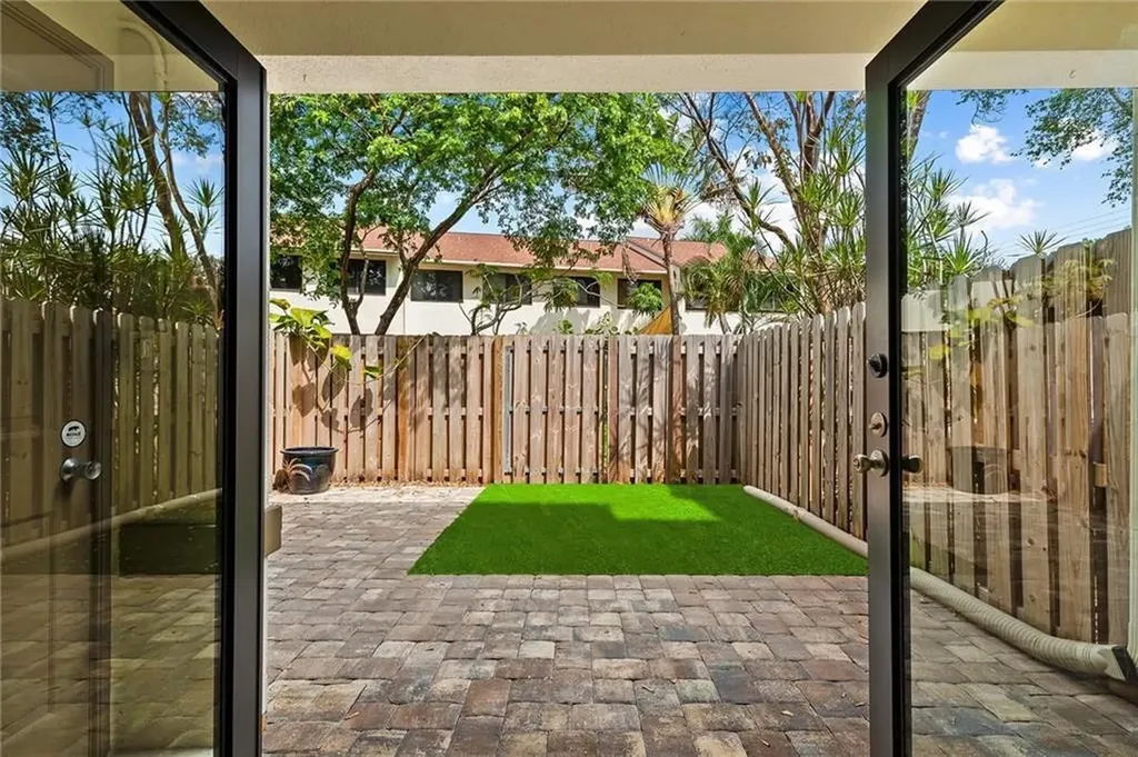 247 City View Drive Fort Lauderdale FL 33311