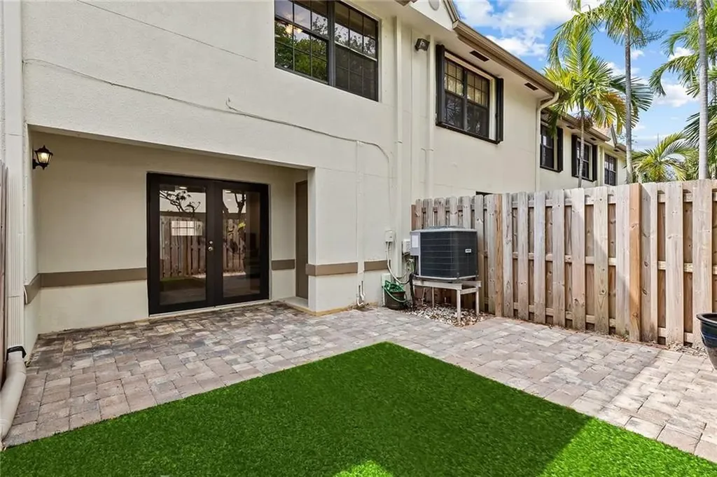 247 City View Drive Fort Lauderdale FL 33311